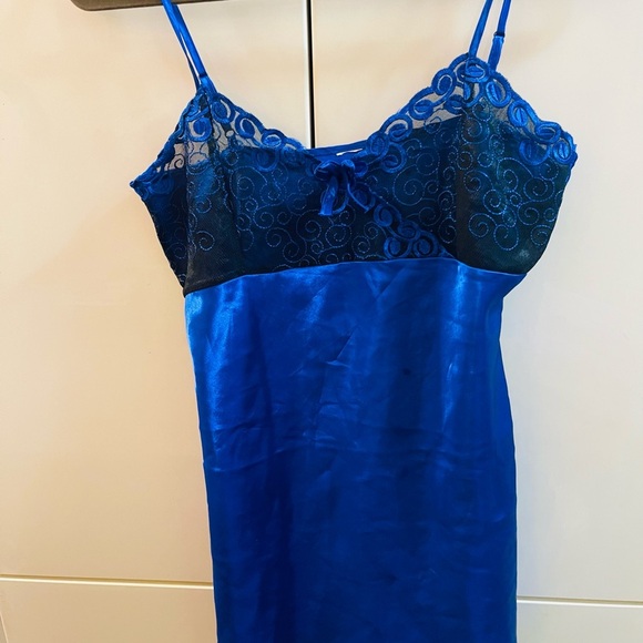 Set of 2 intimates sleepwear gown/ robe / shorts red/ blue Sz S/M - Picture 10 of 16